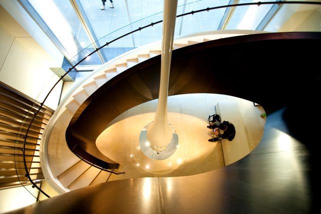 The elliptical staircase leading up to Ai Fiori in the Setai Fifth Avenue.